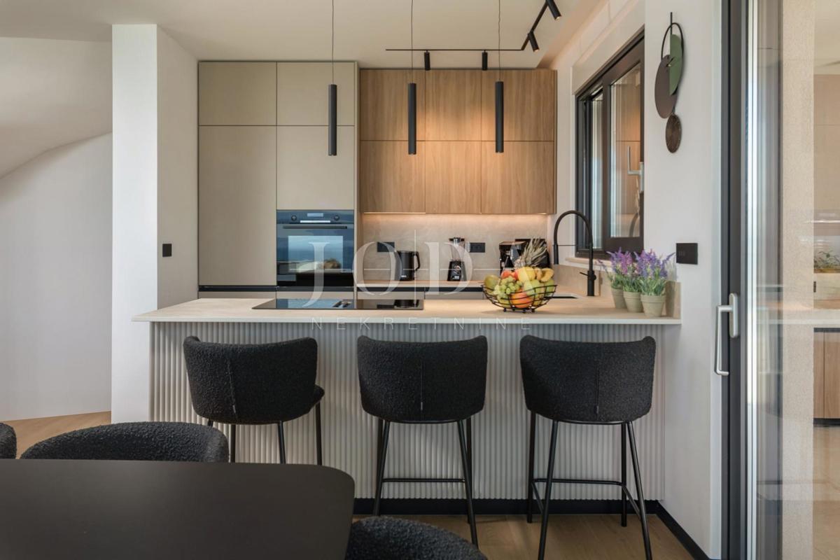 Casa Kostrena Sveta Lucija, Kostrena, 295,95m2