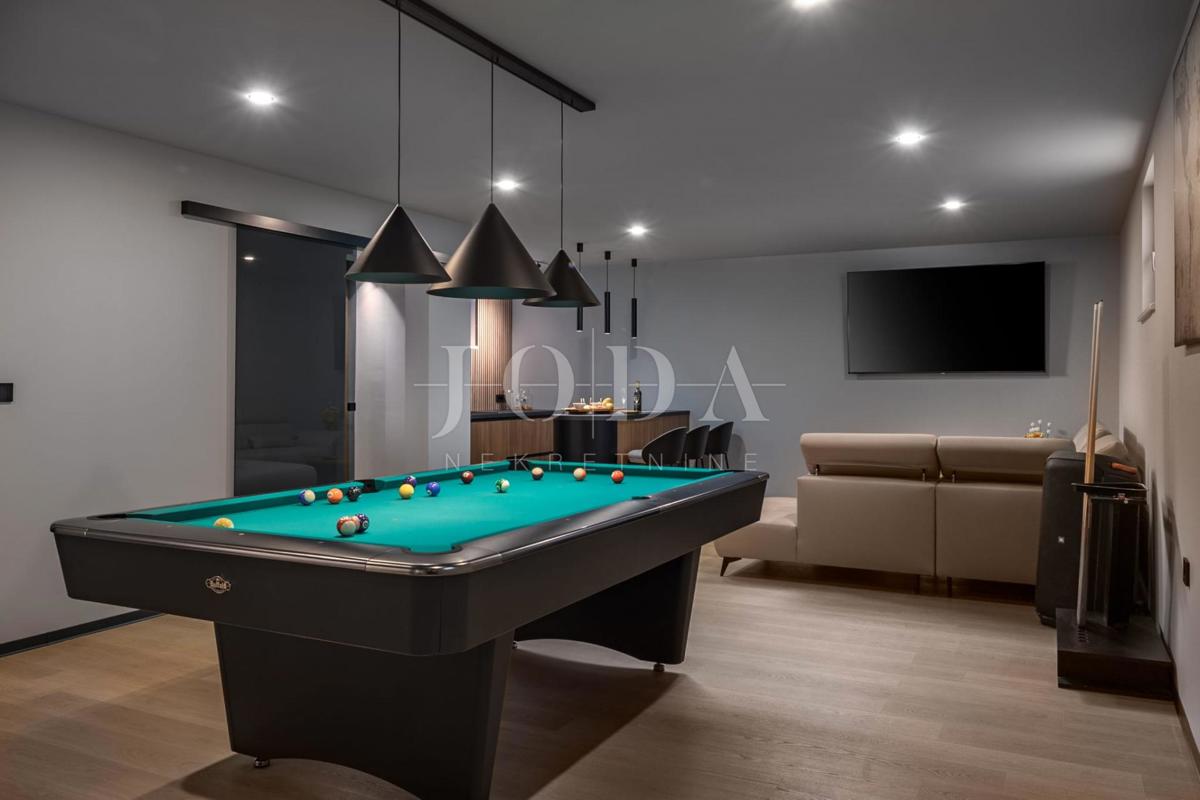 Casa Kostrena Sveta Lucija, Kostrena, 295,95m2