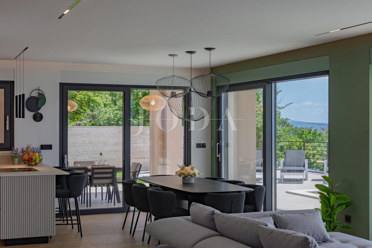 Casa Kostrena Sveta Lucija, Kostrena, 295,95m2