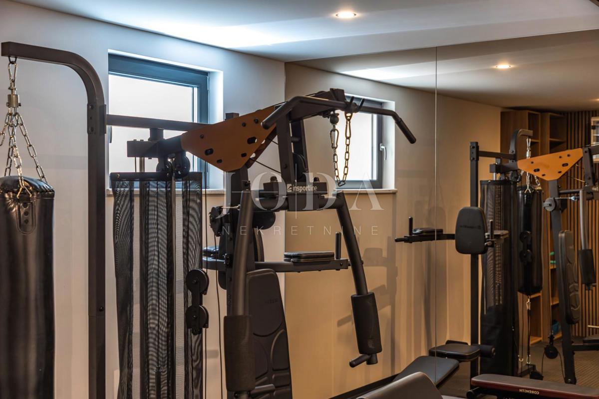 Casa Kostrena Sveta Lucija, Kostrena, 295,95m2