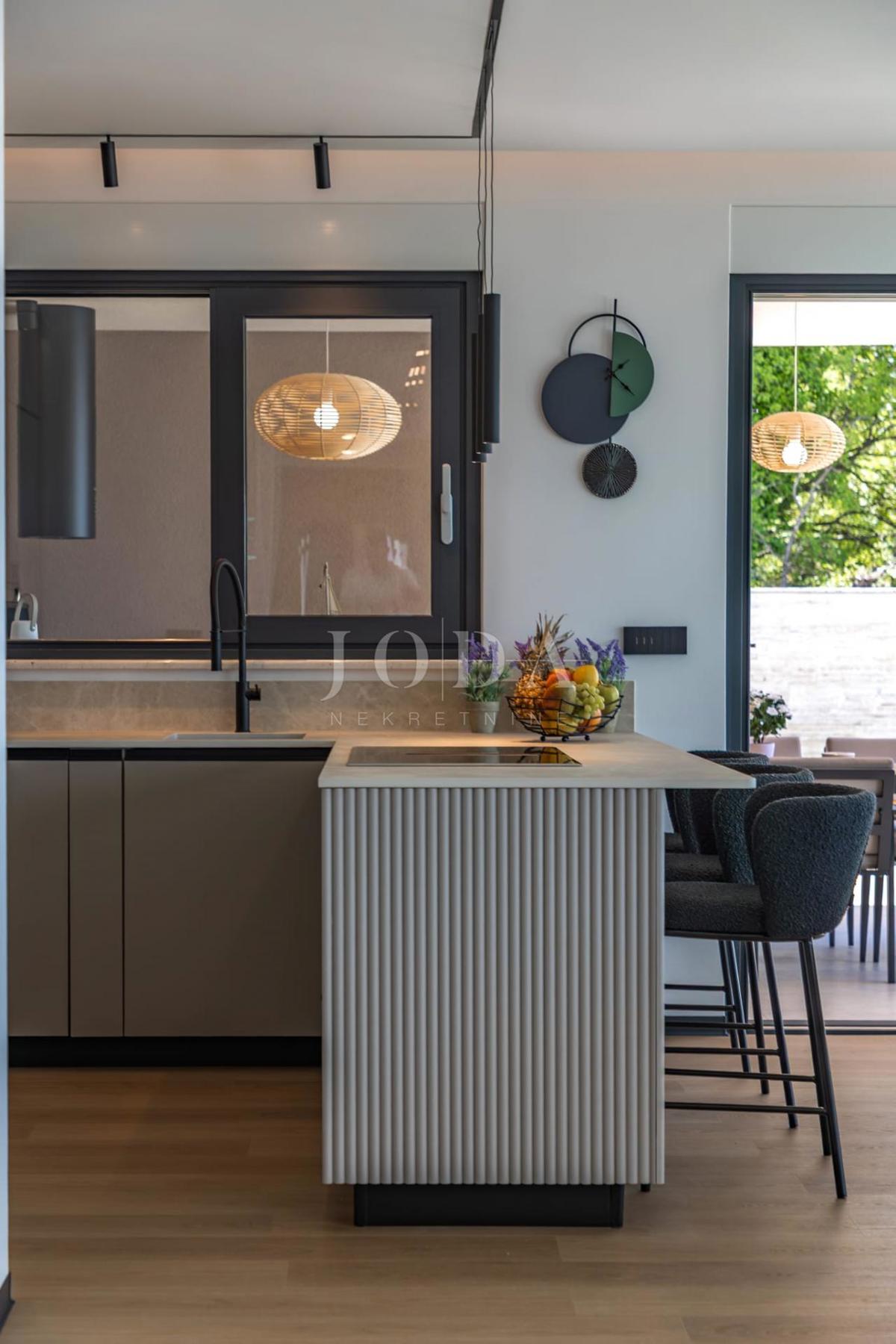 Casa Kostrena Sveta Lucija, Kostrena, 295,95m2