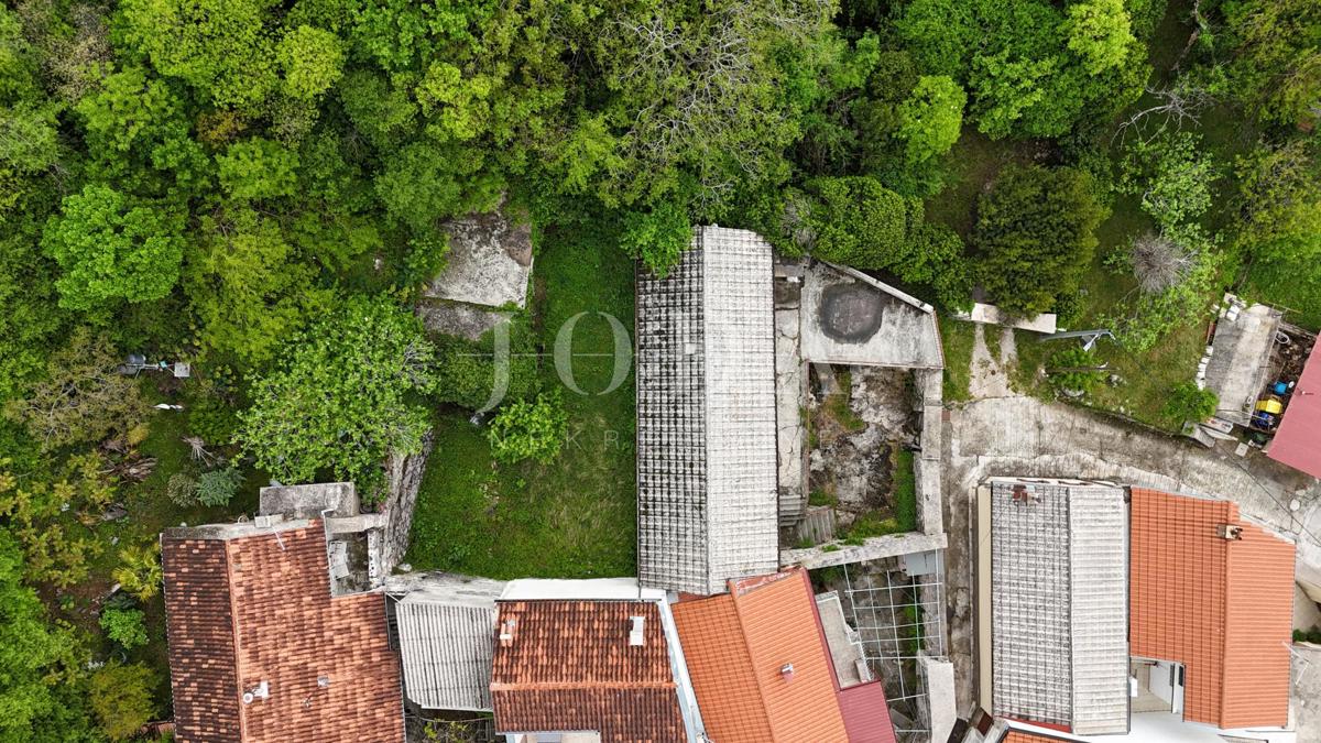 Casa in pietra con vista mare + terreno 1.400 m² | Baretići, Grižane