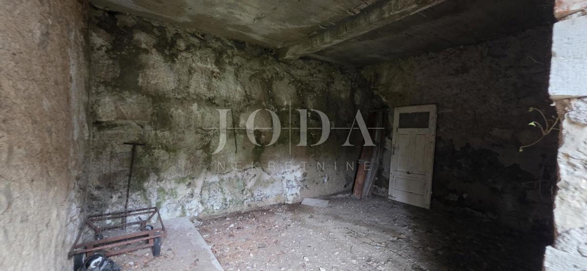 Casa in pietra con vista mare + terreno 1.400 m² | Baretići, Grižane