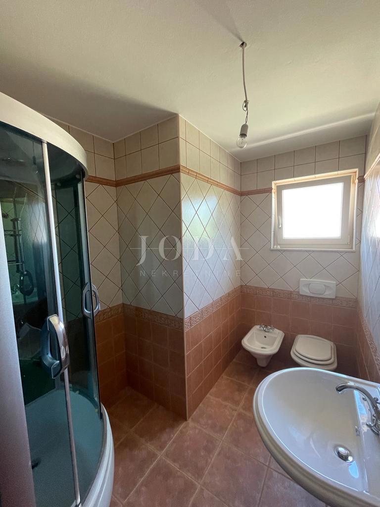 Detached house in a quiet location