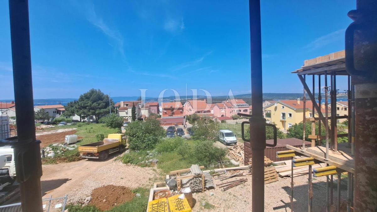 Punat  costruzione, appartamento su due piani con vista mare