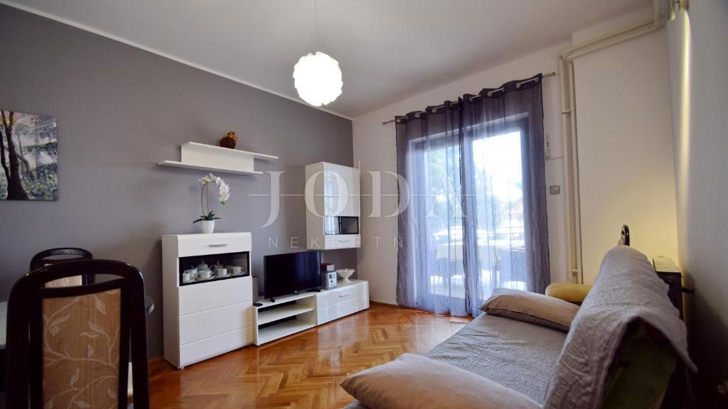 Beautiful detached house with pool, Malinska - island of Krk