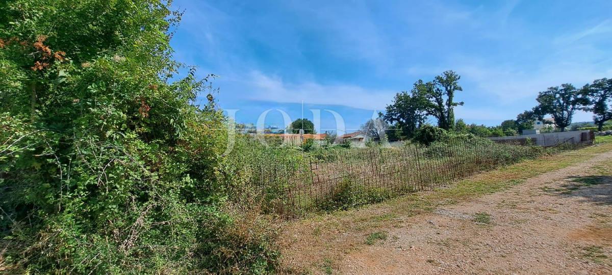 Terreno edificabile vicino a Malinska