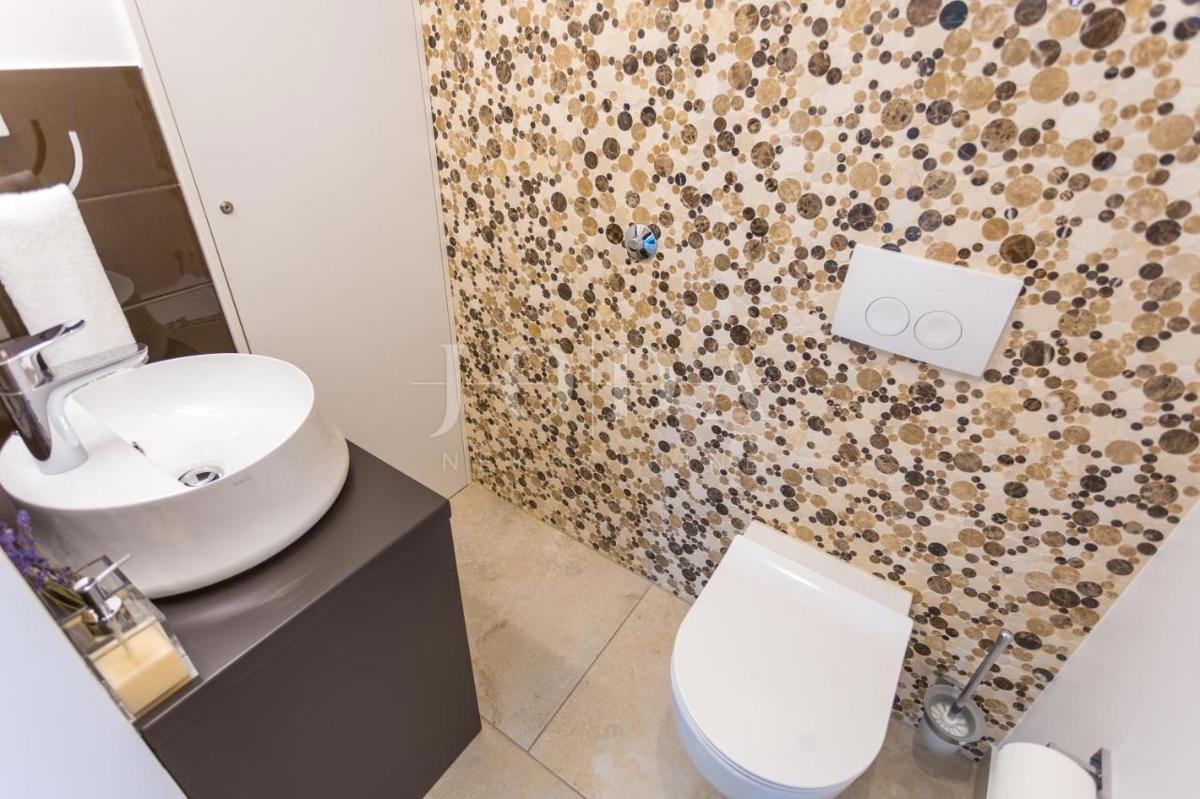 Villa di lusso con vista mare - dintorni di citta di Veglia