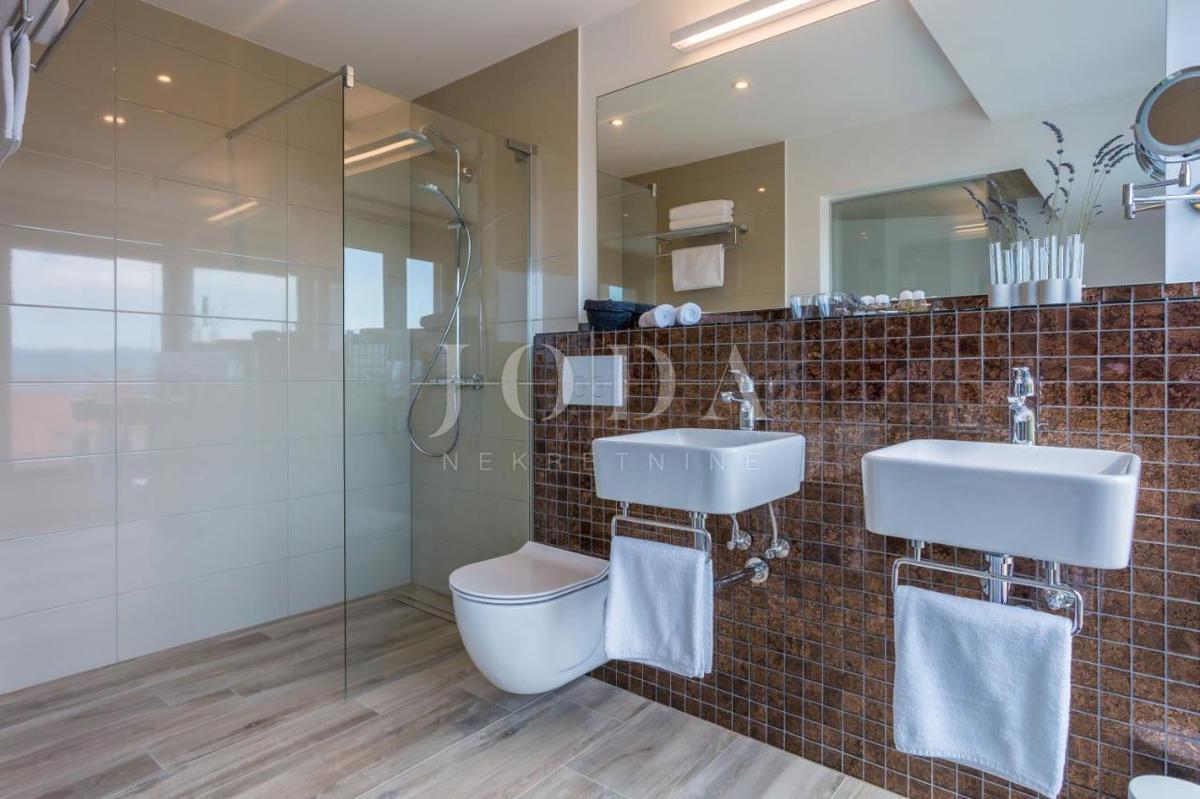 Villa di lusso con vista mare - dintorni di citta di Veglia