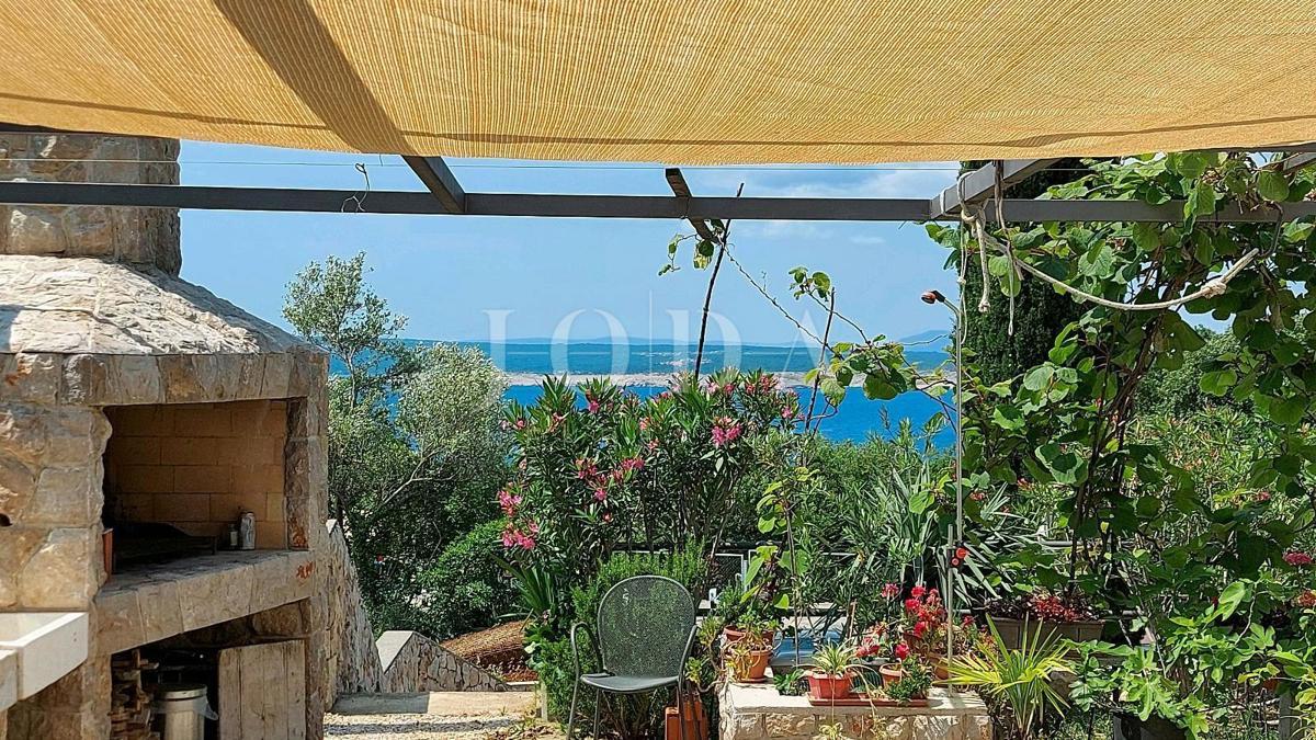 Dramalj, una bella casa con vista sul mare