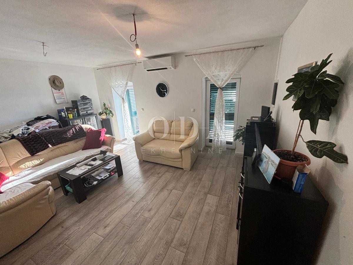 Dramalj, una bella casa con vista sul mare