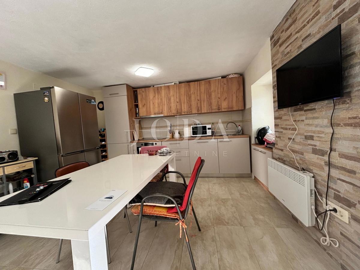 Dramalj, una bella casa con vista sul mare