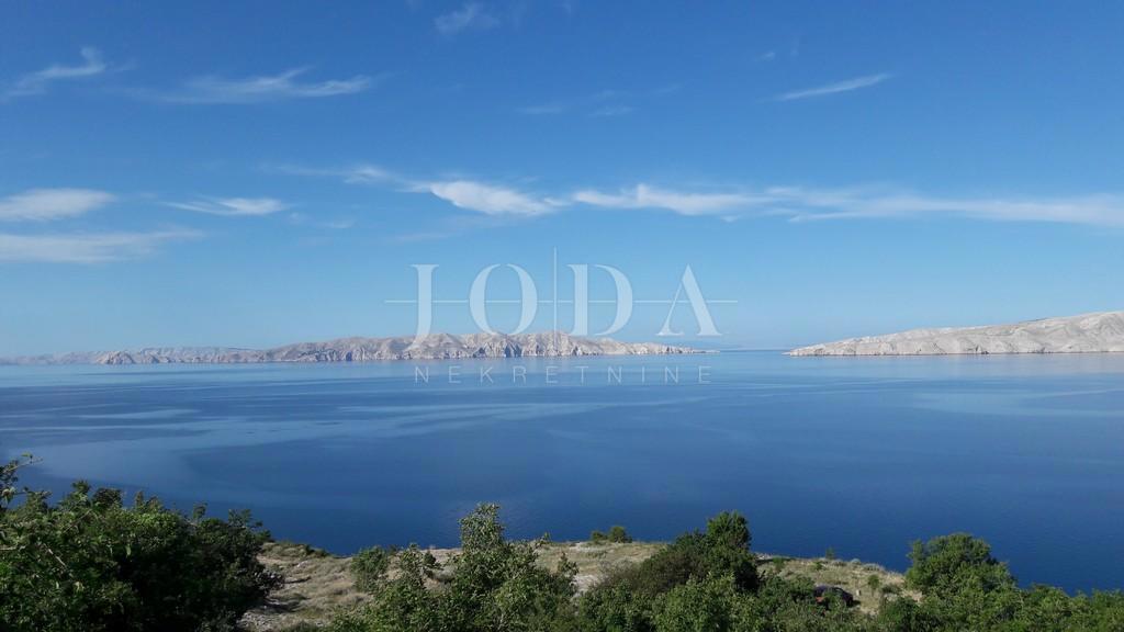 Senj casa con bellissima vista sul mare in una posizione tranquilla e silenziosa