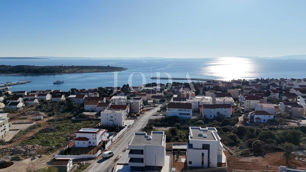 Nuovo edificio Novalja