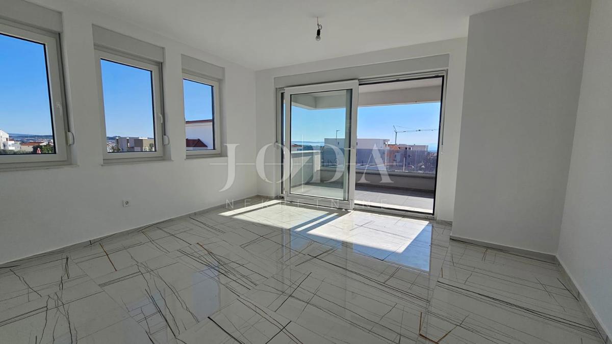 Nuovo edificio Novalja