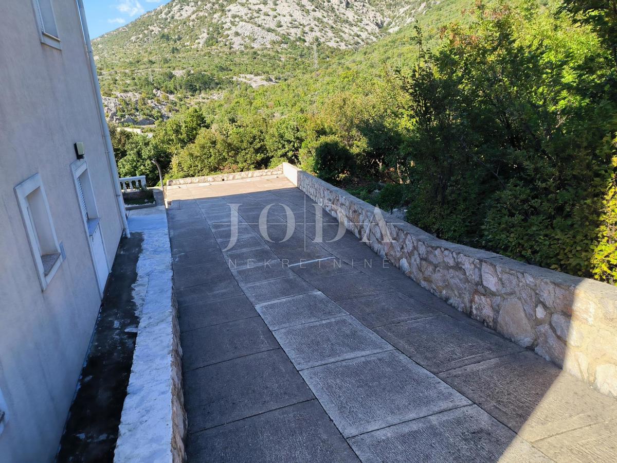 Allogio Karlobag, 36,50m2, parking e  piscina