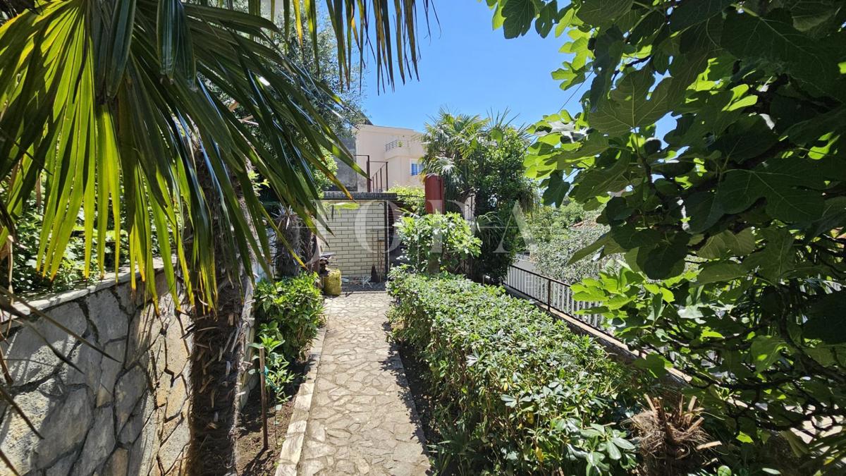 Appartamento con giardino a 50 m dalla spiaggia