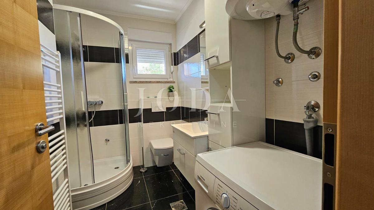 Appartamento a Crikvenica con garage