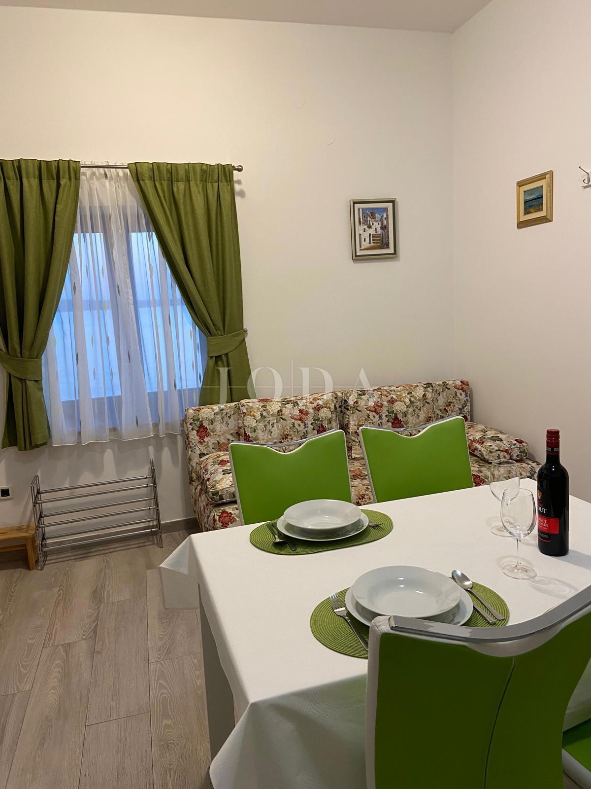 Barić Draga, casa in prima fila sul mare