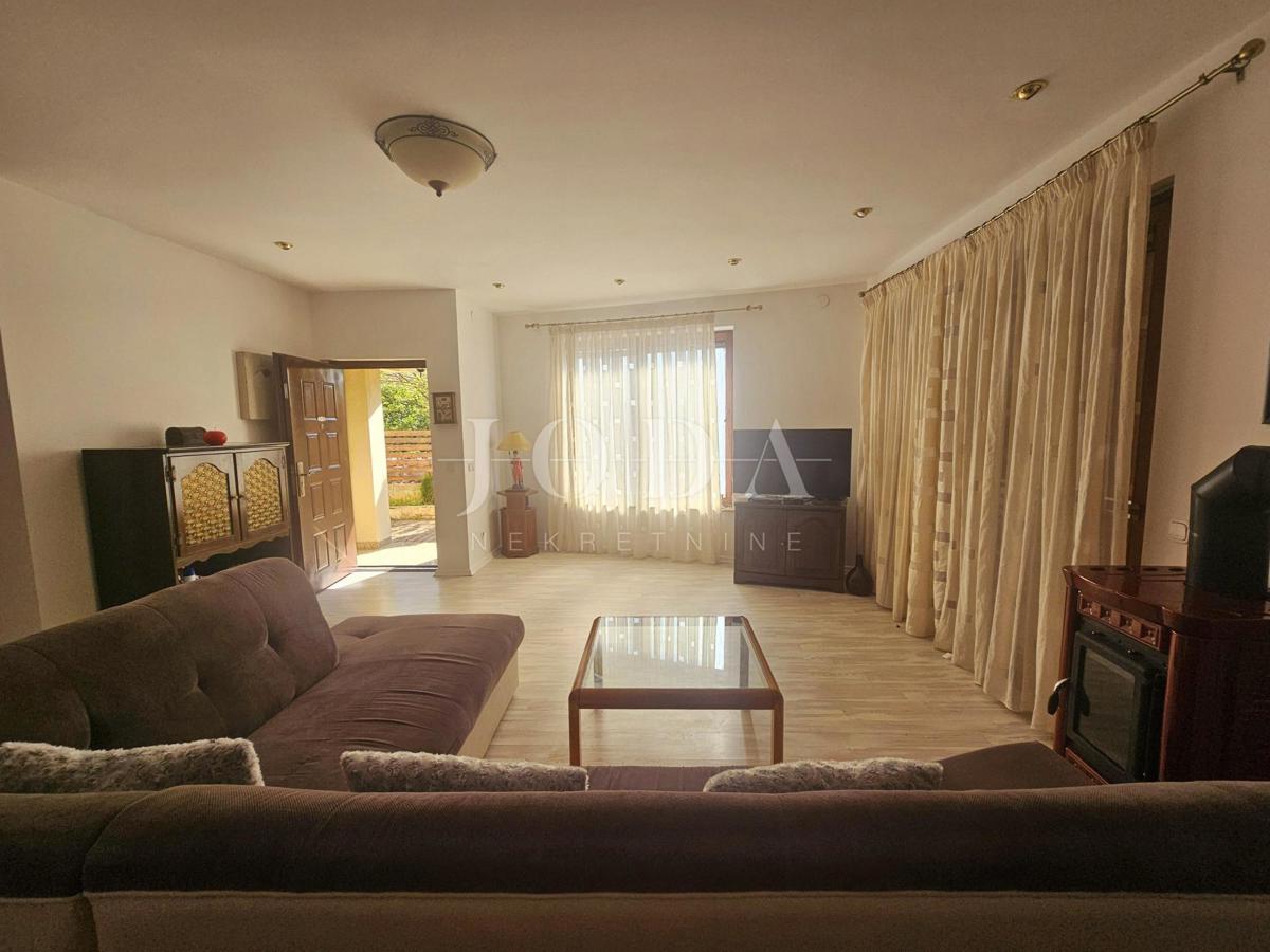 Appartamento al piano terra con ampio giardino