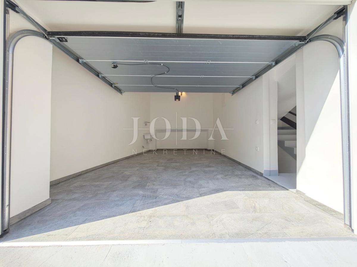 Crikvenica, appartamento trilocale + garage, 120,72 m²
