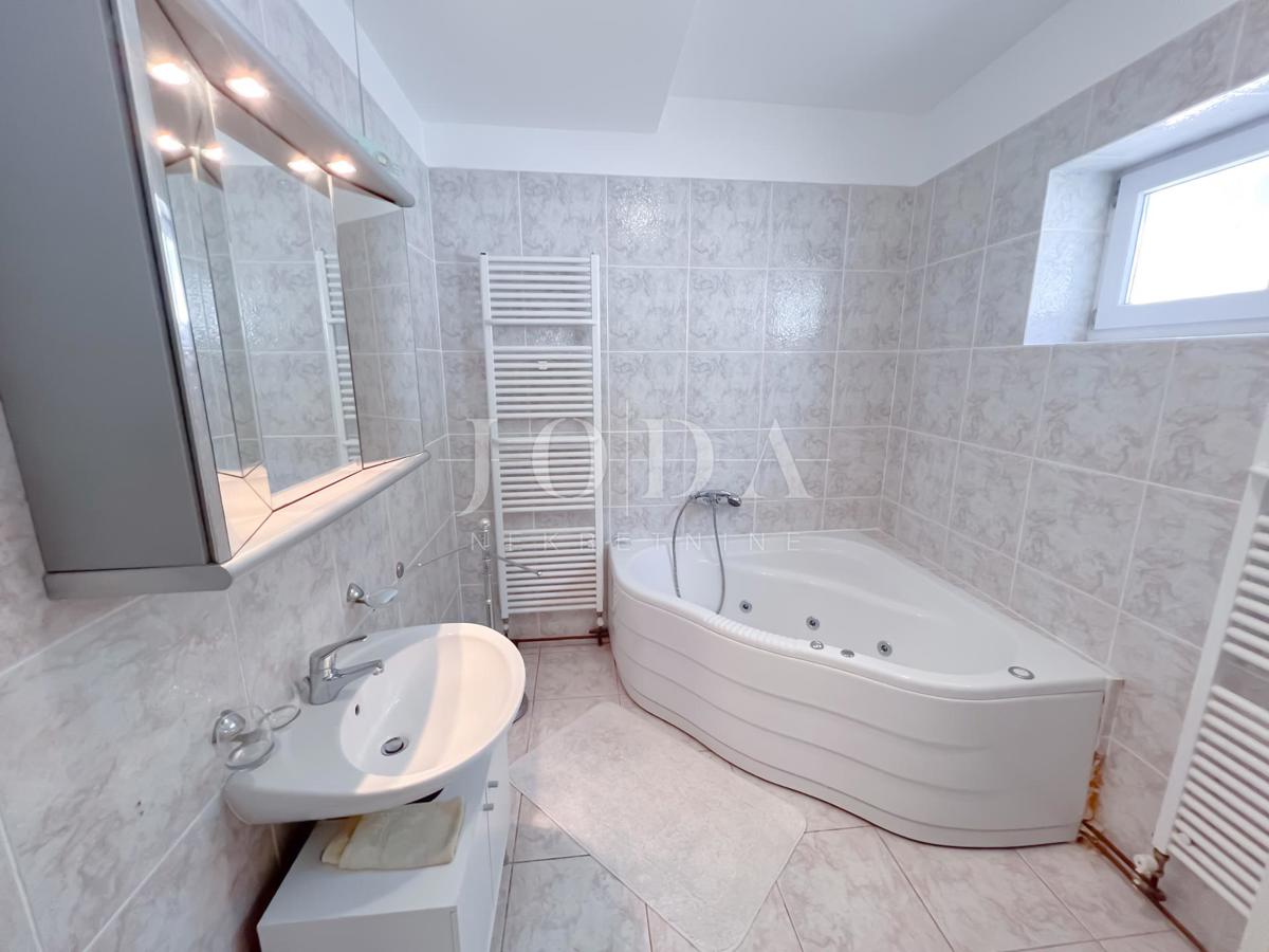 Casa Dramalj, Crikvenica, 4.444m2