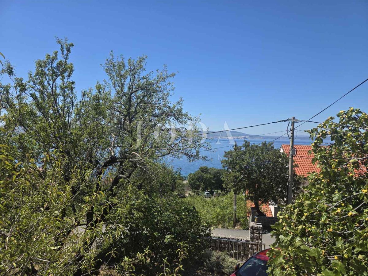 Novi Vinodolski, Smokvica Krmpotska, casa con due appartamenti