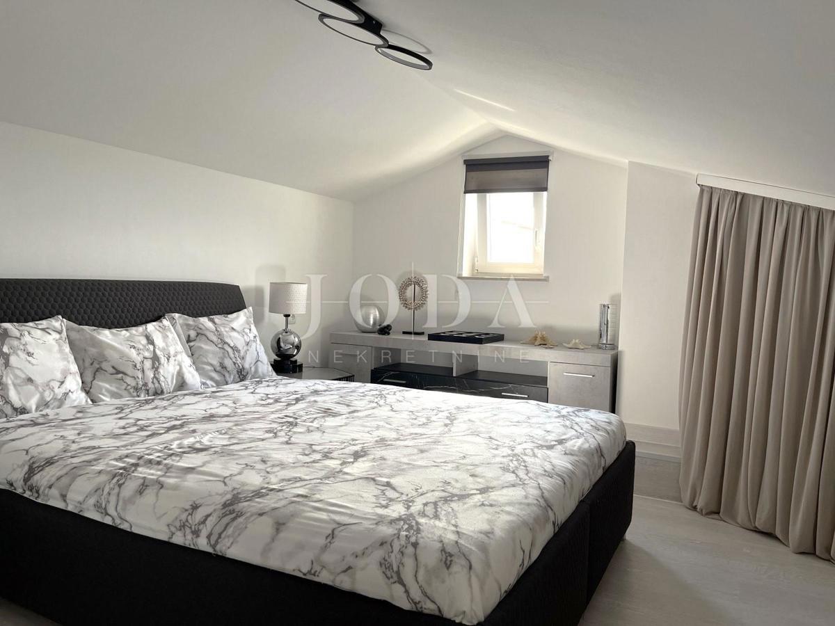 Appartamento recentemente ristrutturato con vista mare aperta