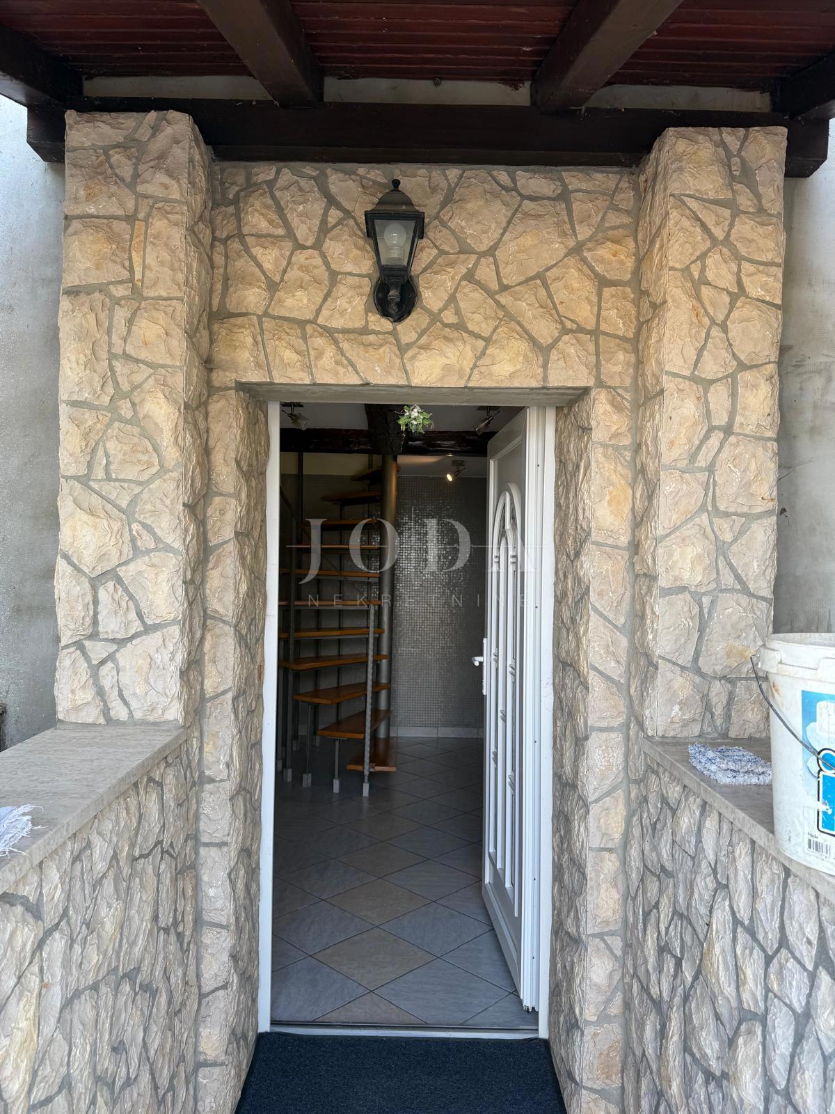 Casa Šmrika, Kraljevica, 79m2