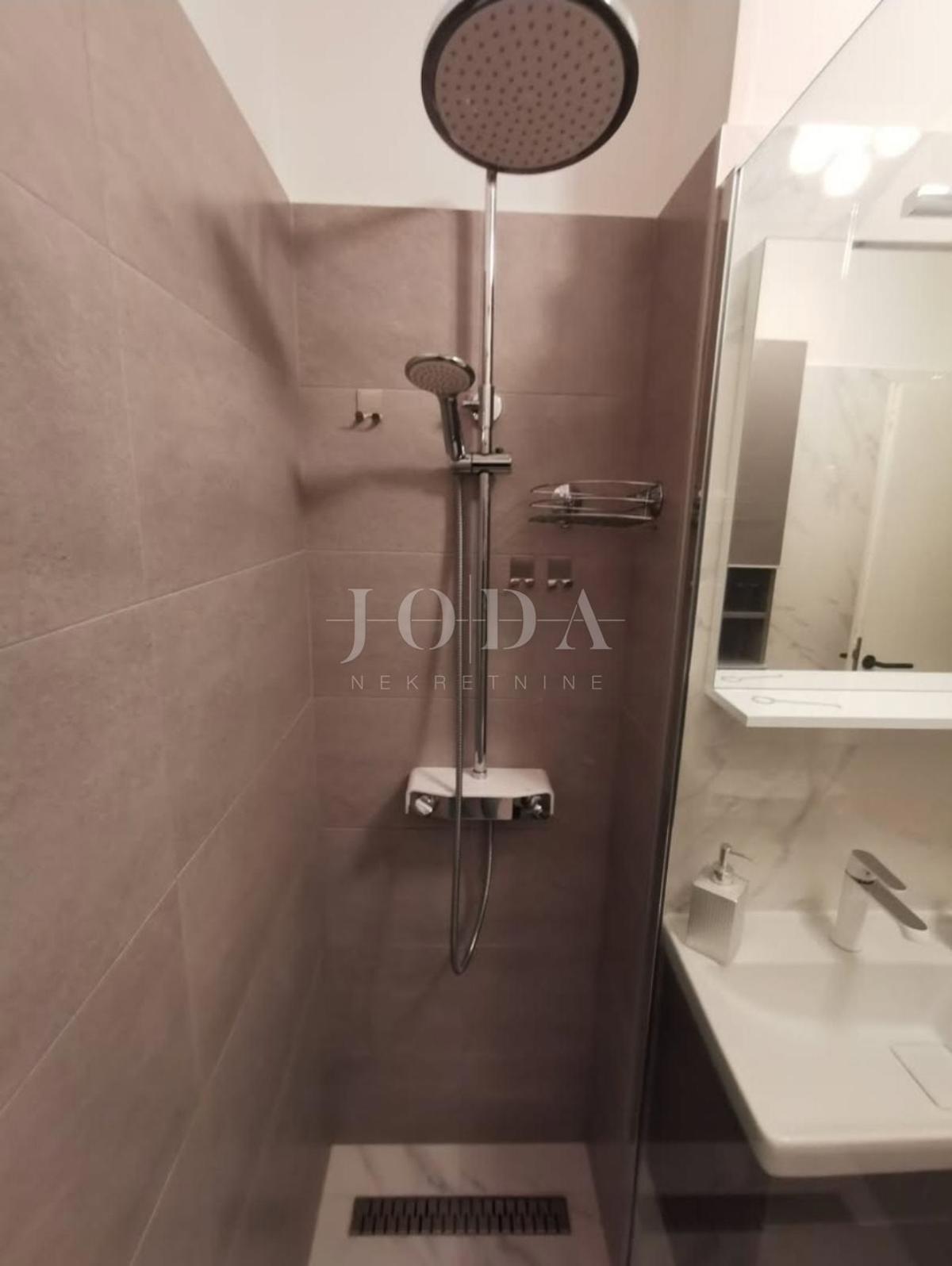 Allogio Srdoči, Rijeka, 39m2