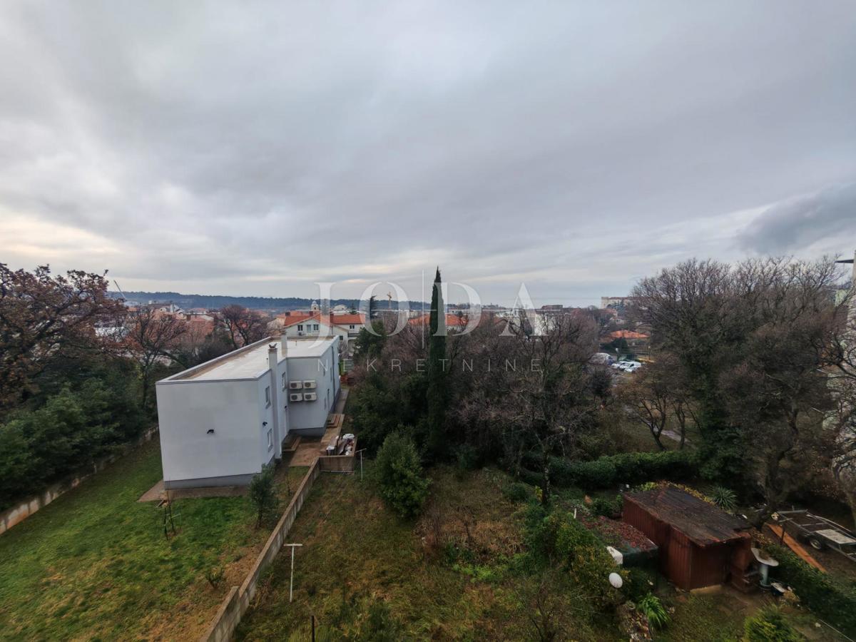 Appartamento in palazzina vicino al centro