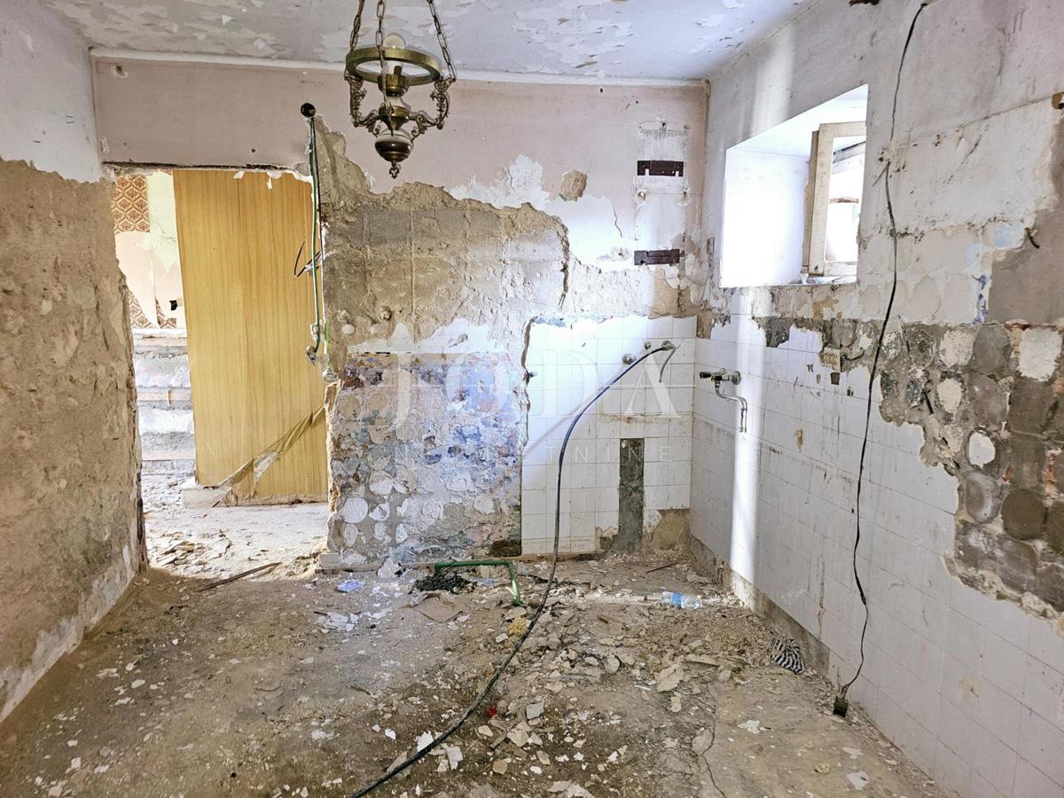 Casa d’epoca in posizione fantastica – fronte mare, Klimno