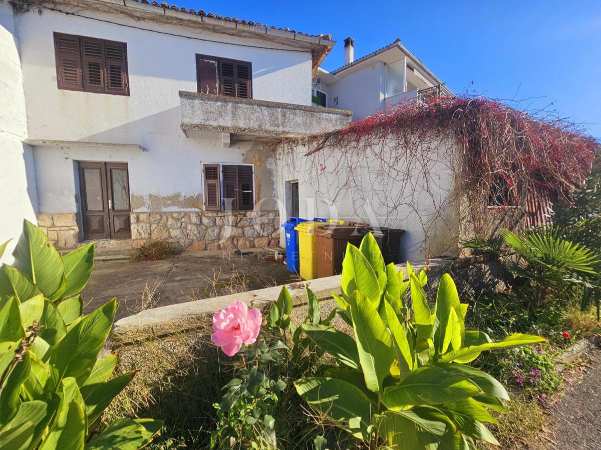 Casa d’epoca in posizione fantastica – fronte mare, Klimno