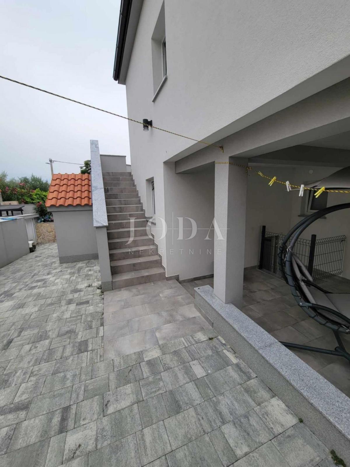 Casa Šilo, Dobrinj, 100m2