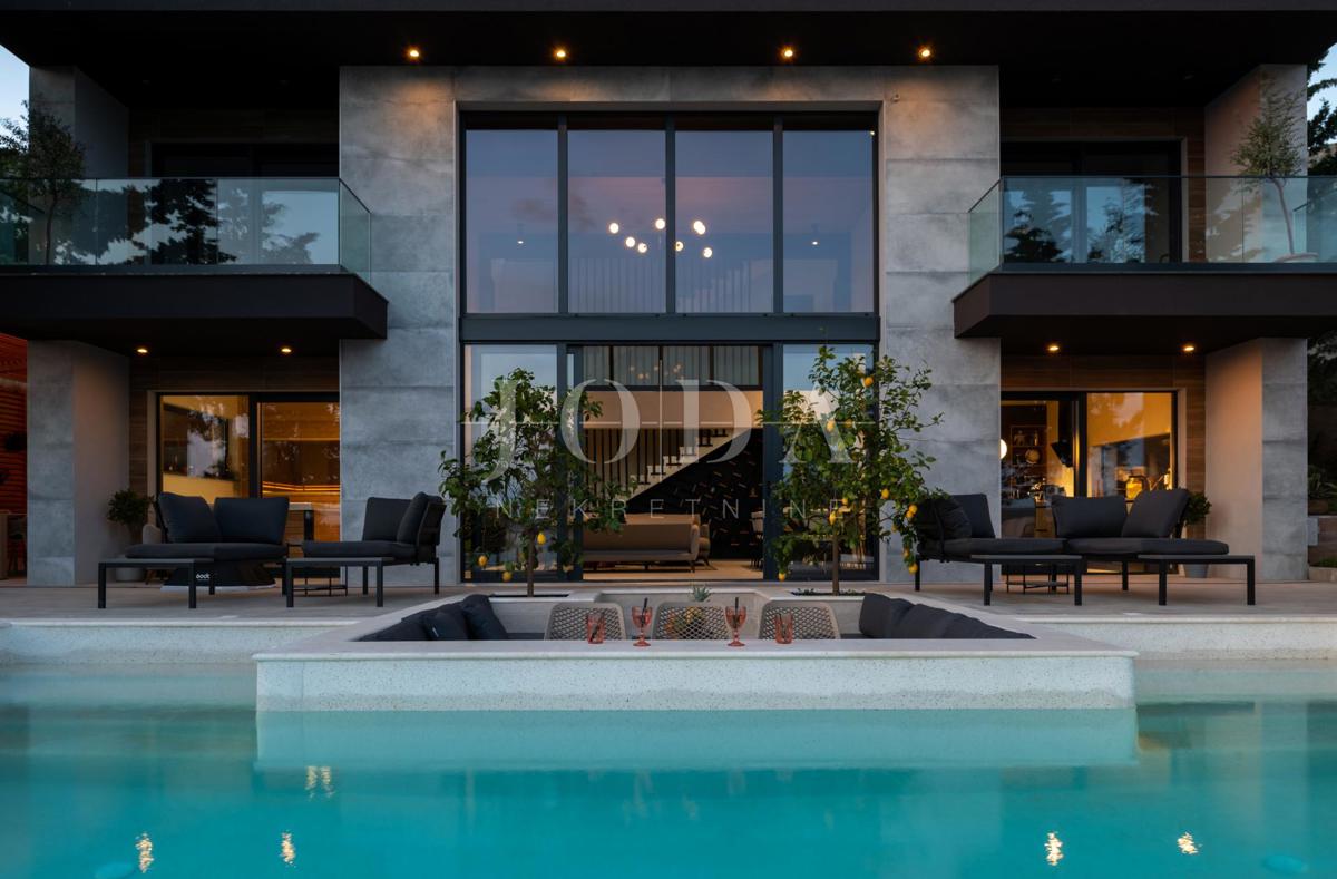 Villa di lusso con vista panoramica sul mare