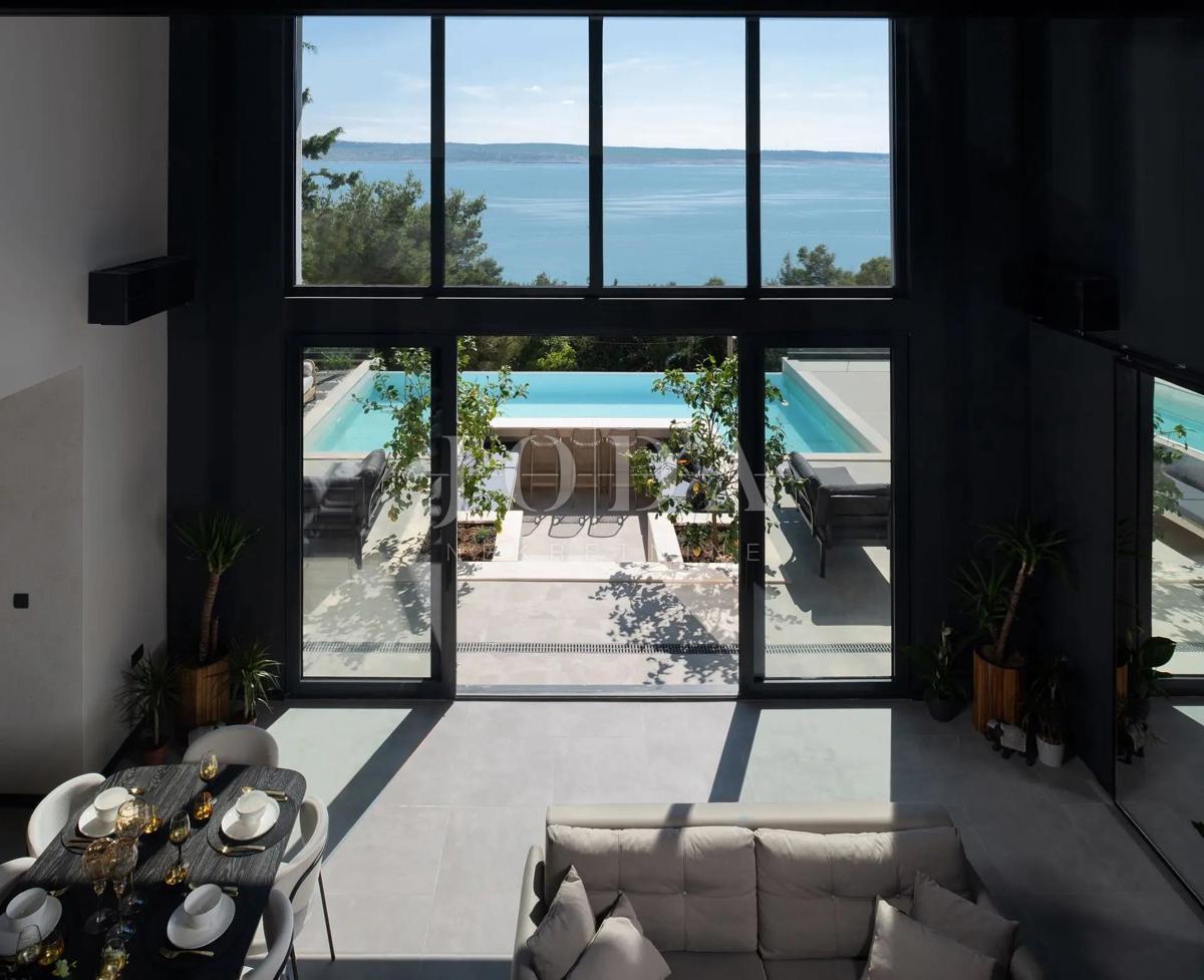 Villa di lusso con vista panoramica sul mare