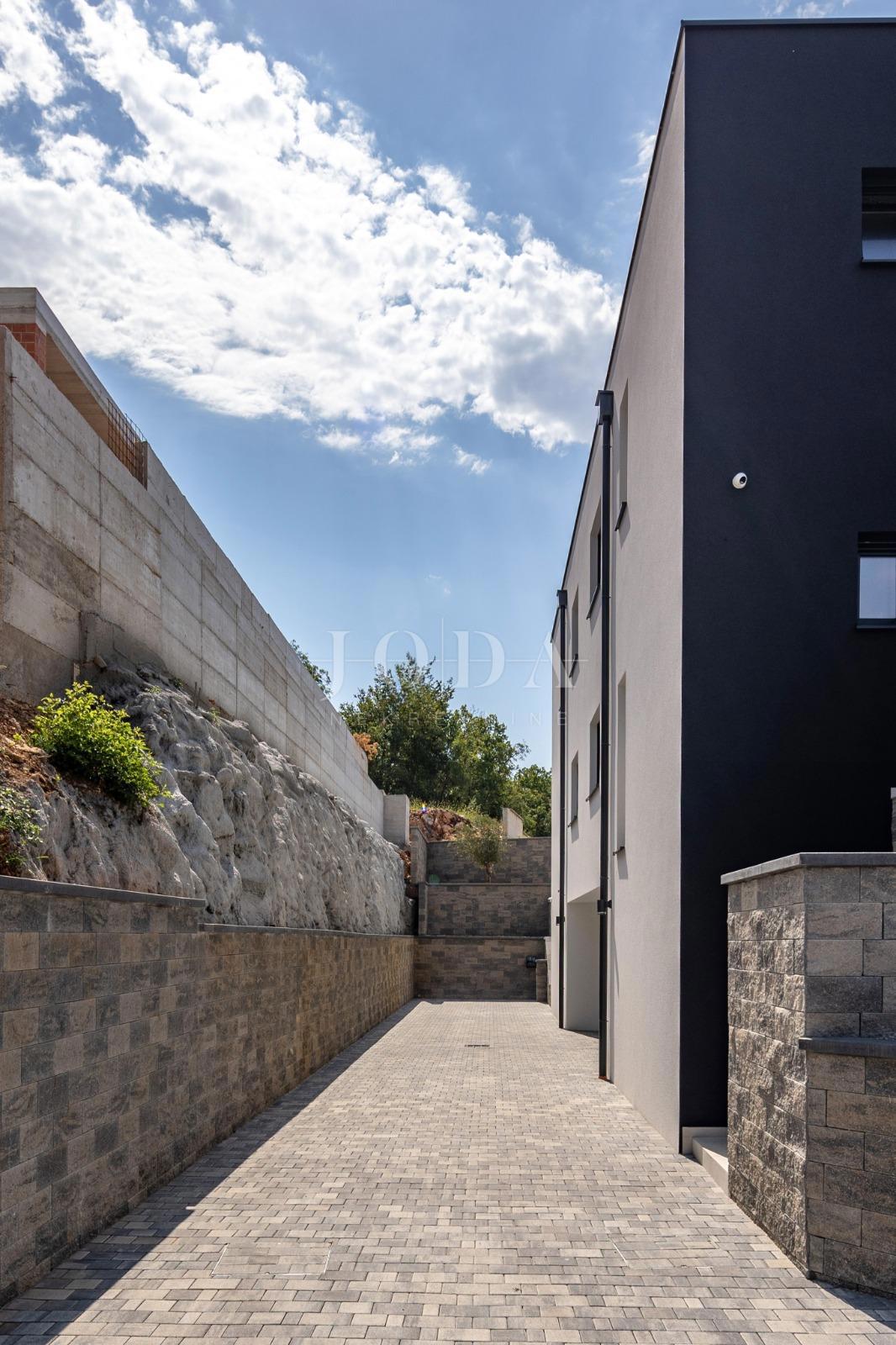 Casa Kostrena, 490m2