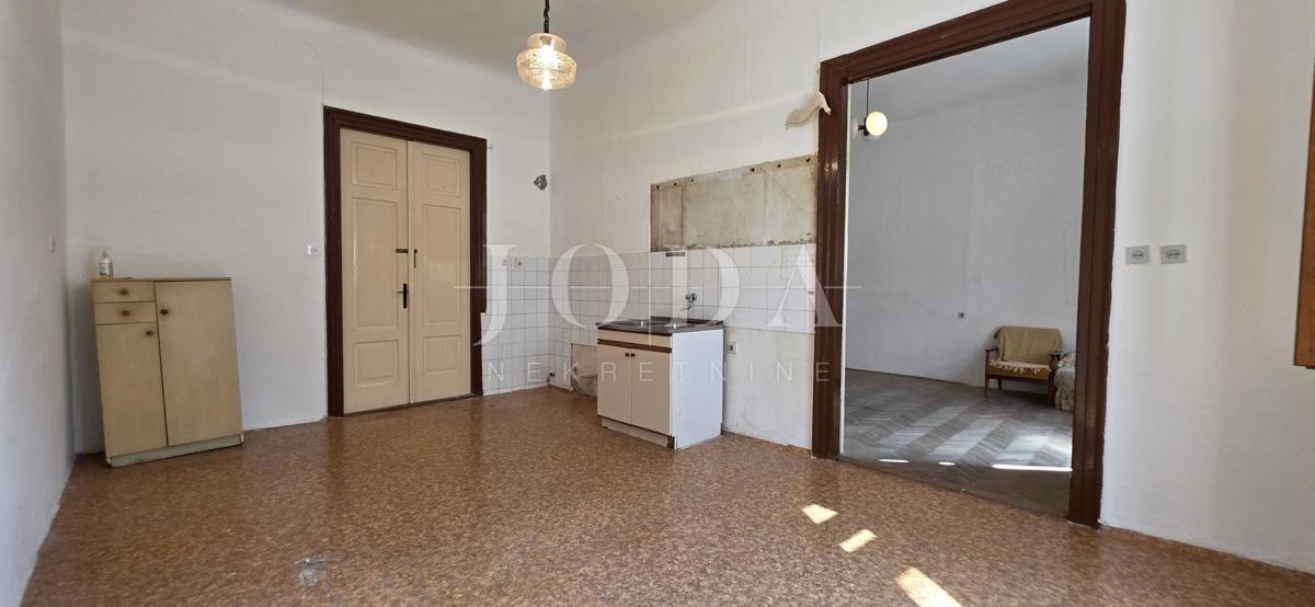 Appartamento Senj prima fila mare centro 42 m²