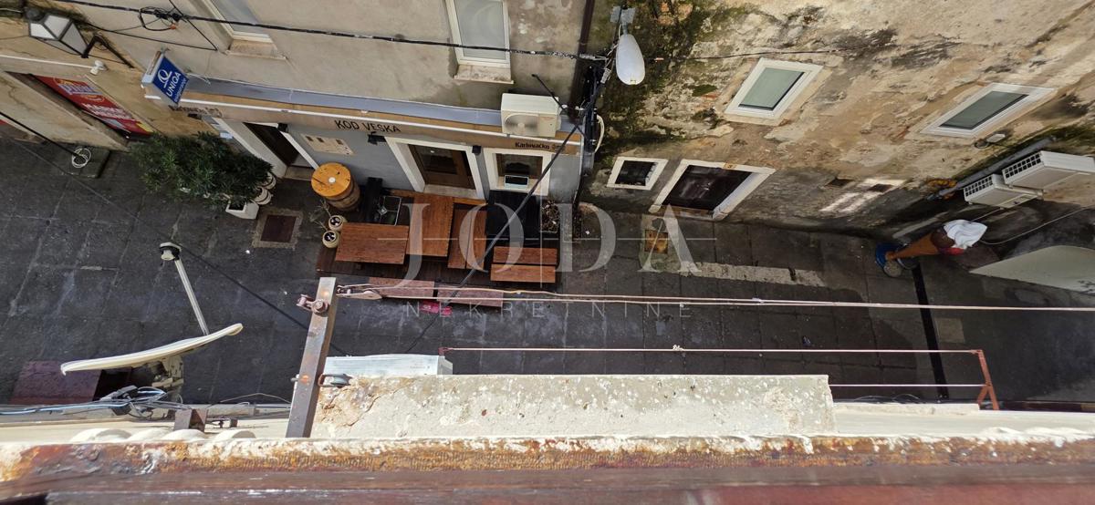 Appartamento Senj prima fila mare centro 42 m²