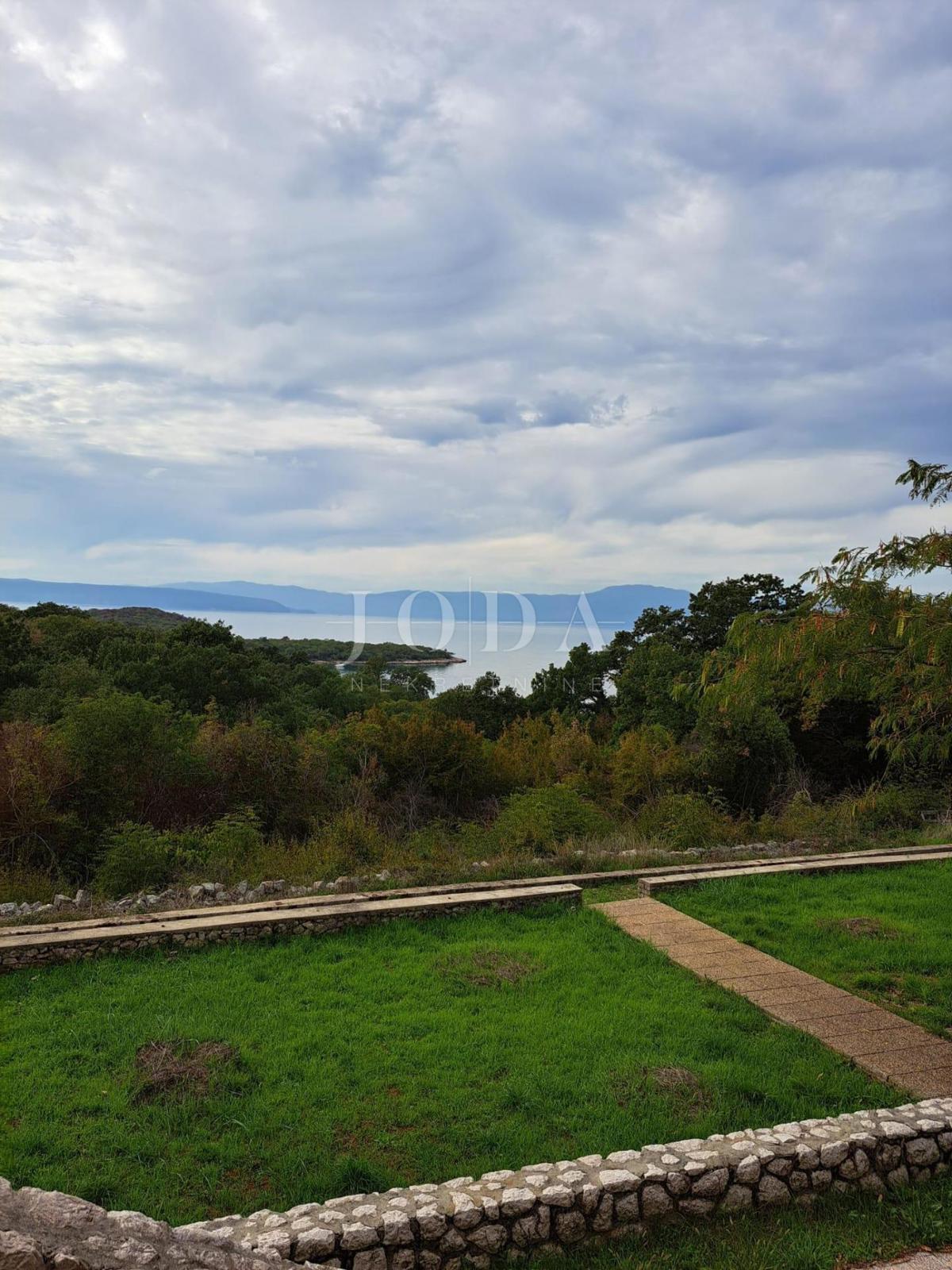 Island of Krk, Njivice, house with sea view, quiet location