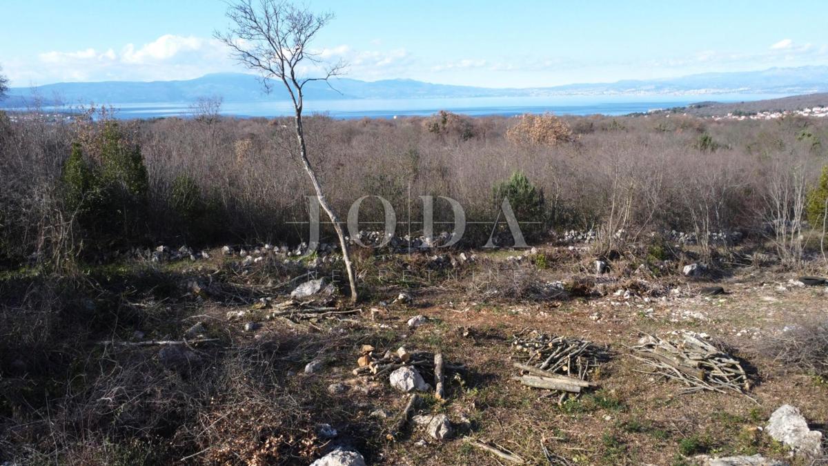 Terreno edificabile con vista mare