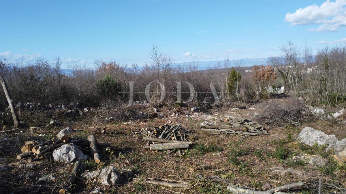 Terreno edificabile con vista mare