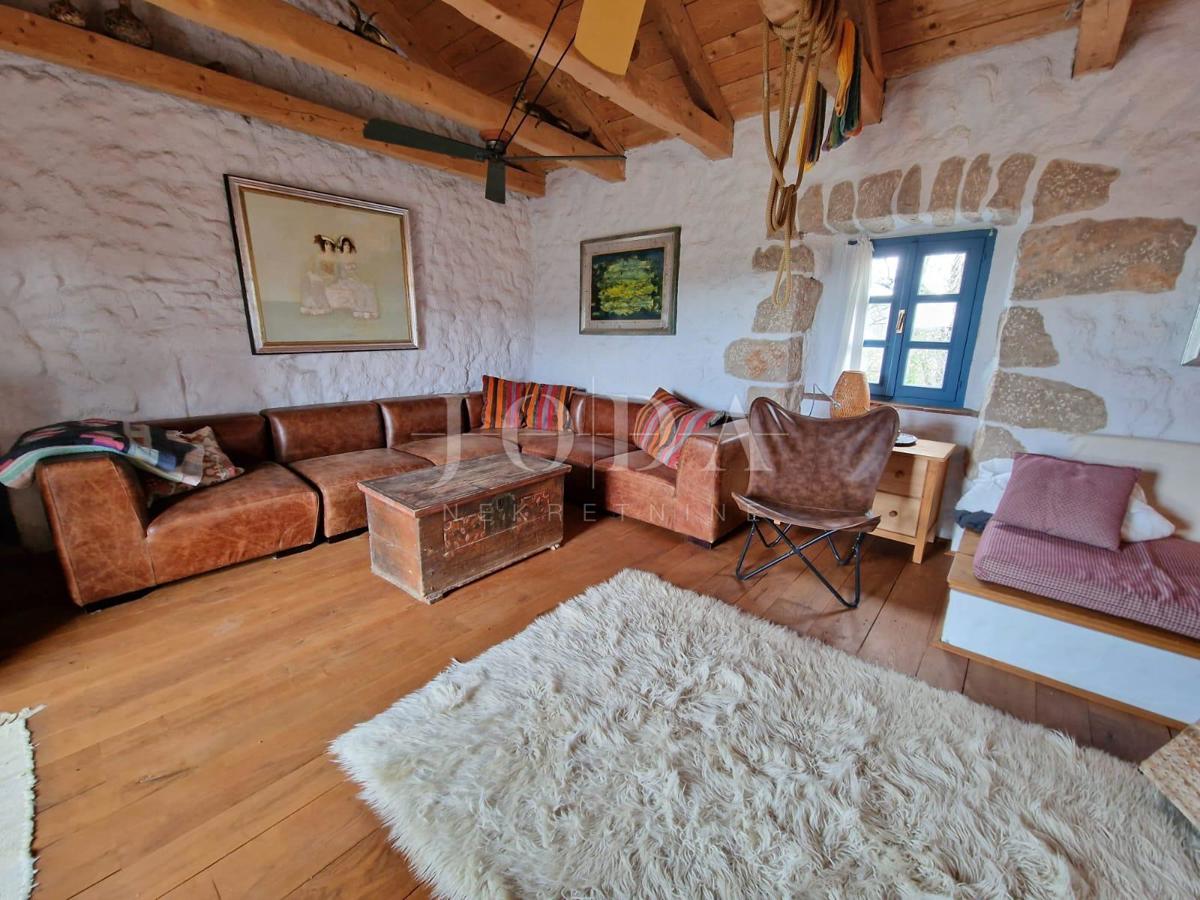 Stone house with a pool in a quiet location, near Dobrinj - island of Krk