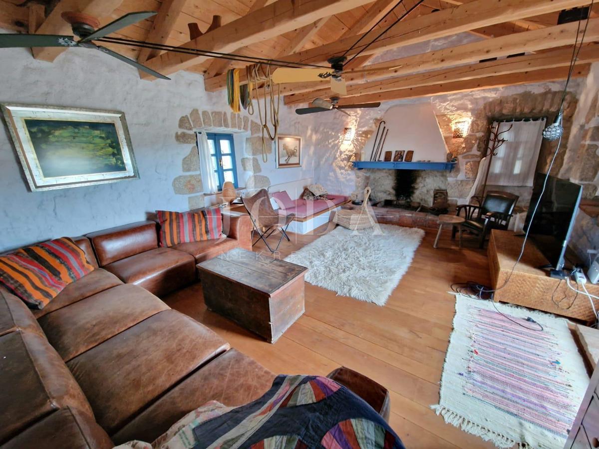 Stone house with a pool in a quiet location, near Dobrinj - island of Krk