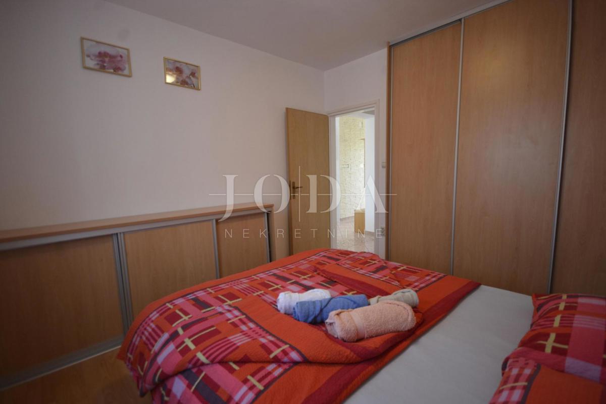 Bella casa indipendente con ampio giardino, posizione tranquilla!