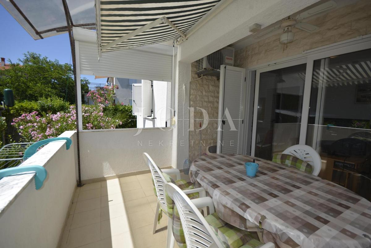 Bella casa indipendente con ampio giardino, posizione tranquilla!