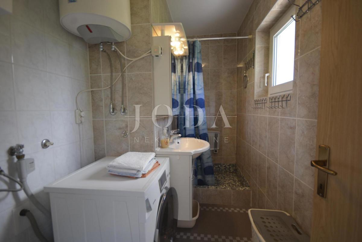 Bella casa indipendente con ampio giardino, posizione tranquilla!