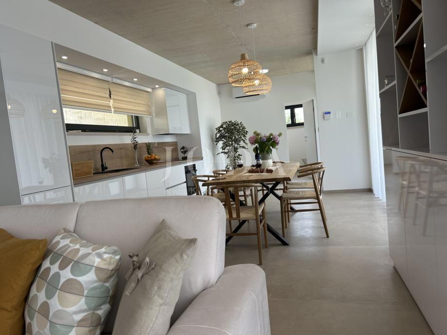 Casa Smoljanci, Svetvinčenat, 208m2