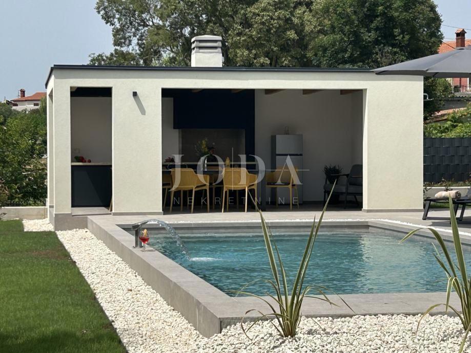 Casa Smoljanci, Svetvinčenat, 208m2