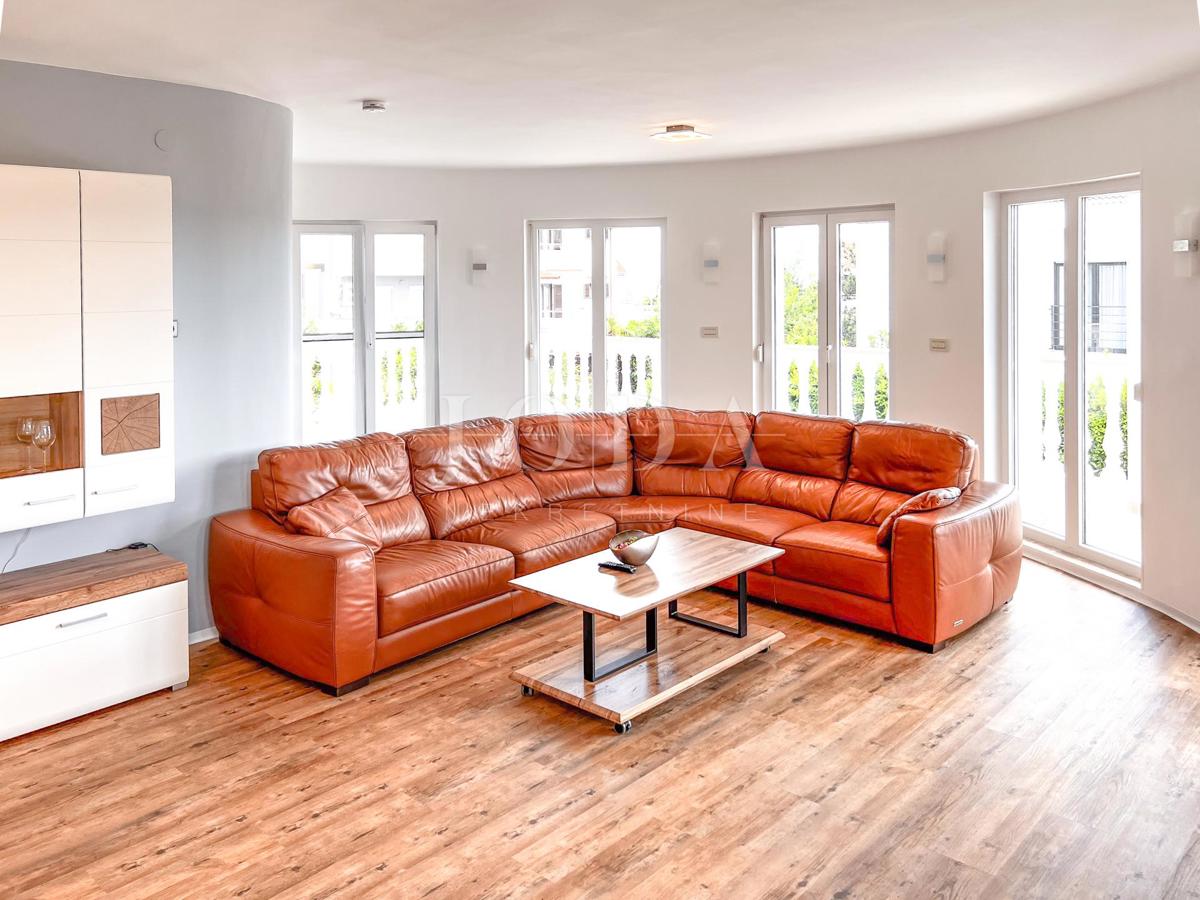 Casa Crikvenica, 300m2